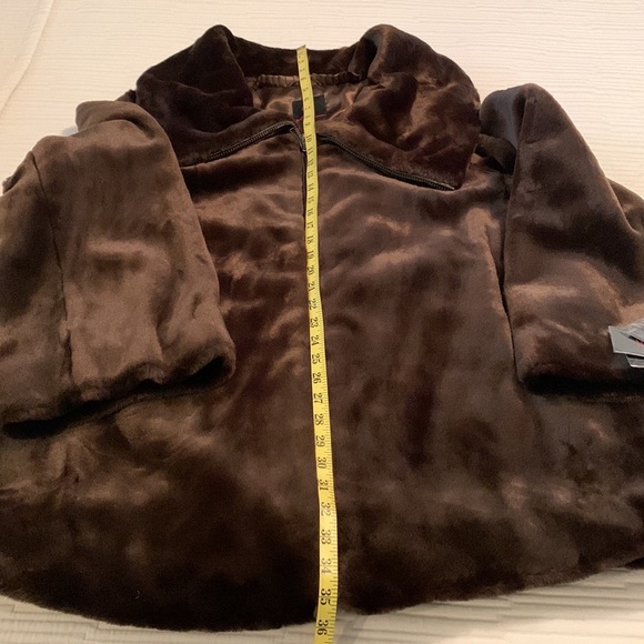 NEW Adrienne Landau Women’s Brown Faux Fur Jacket - Picture 15 of 16